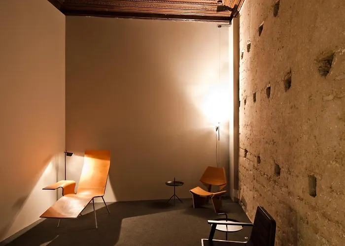Caro Hotel